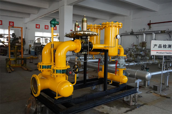 亚威华燃气调压箱